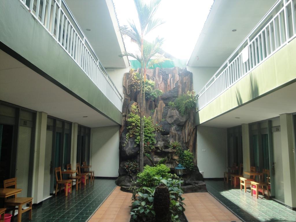 Hotel Trio Solo Екстериор снимка